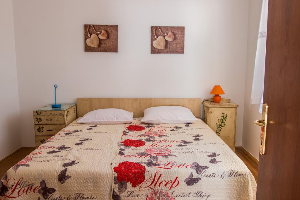 Apartments Seka Нови-Винодолски Экстерьер фото