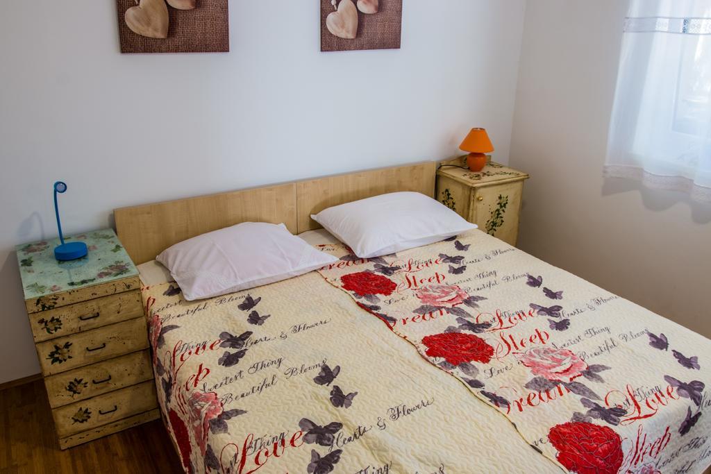 Apartments Seka Нови-Винодолски Экстерьер фото