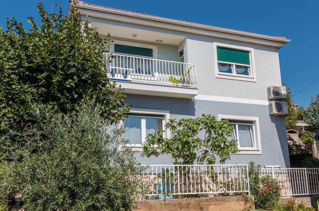 Apartments Seka Нови-Винодолски Экстерьер фото